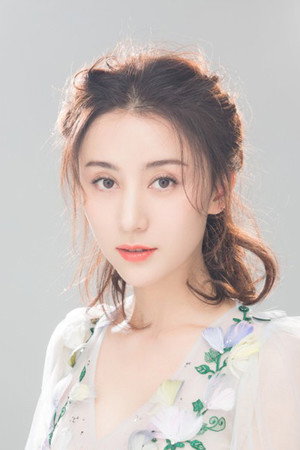 周庭伊