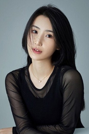关爱妮