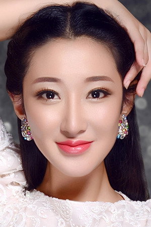 李依馨