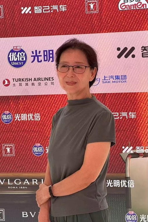 张英伟