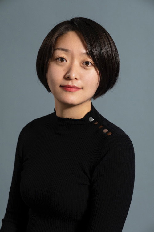 张莉