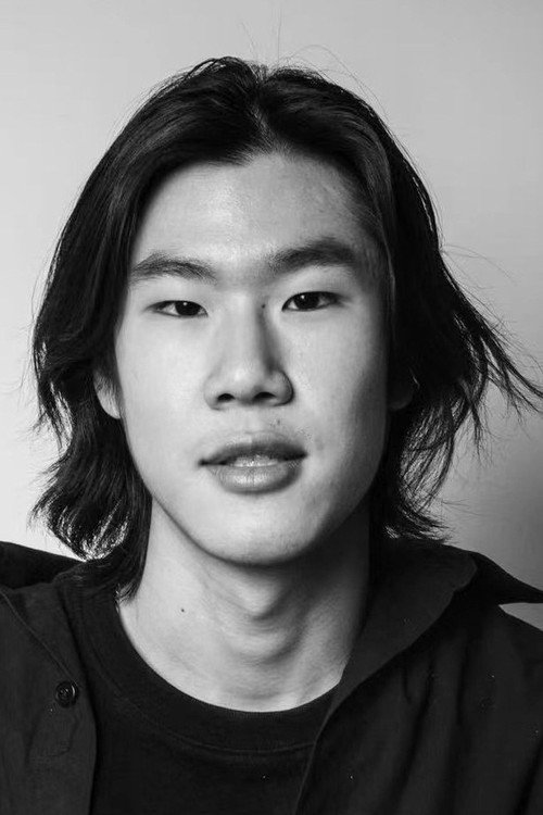 沈必昂