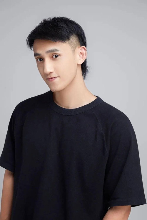 张骏